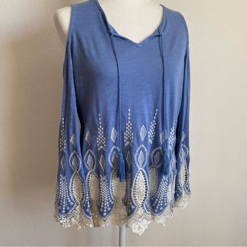 Chico's Blouse Blue Cold Shoulder Embroidered Crochet Lace Flared Sleeve Top S/0